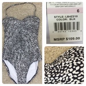 NWT! La Blanca black - white swimsuit